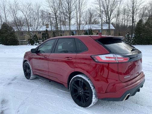 2019 Ford Edge ST