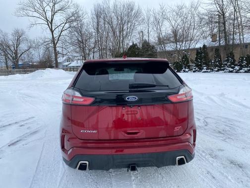 2019 Ford Edge ST