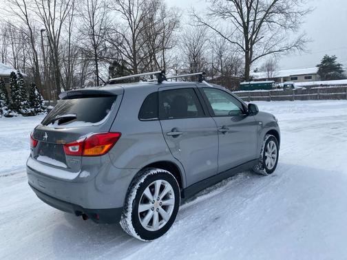 2014 Mitsubishi Outlander Sport ES