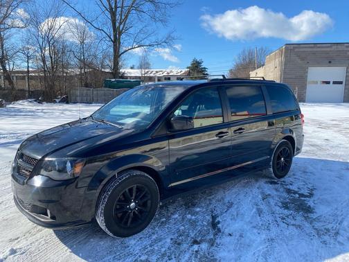 2016 Dodge Grand Caravan R/T