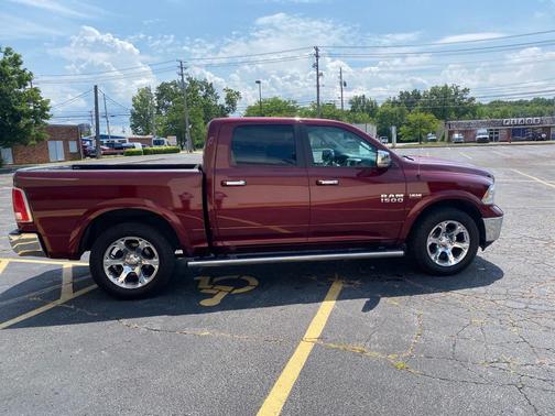 2016 RAM 1500 Laramie
