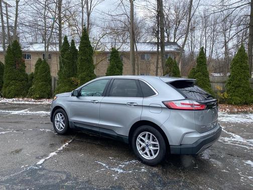 2021 Ford Edge SEL