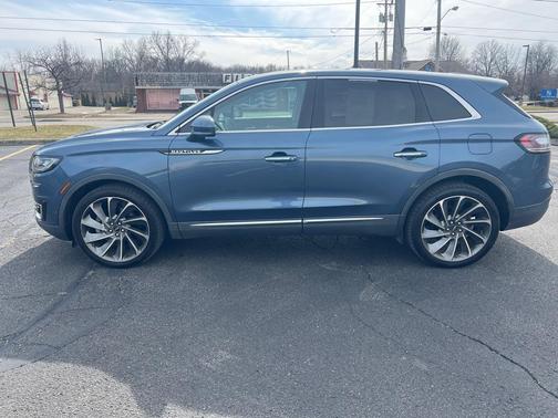 2019 Lincoln Nautilus Reserve