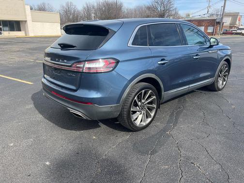 2019 Lincoln Nautilus Reserve