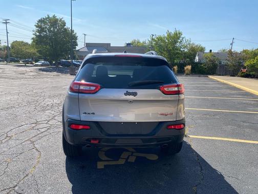 2018 Jeep Cherokee Trailhawk