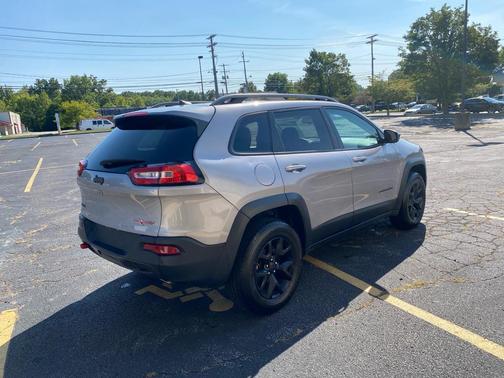 2018 Jeep Cherokee Trailhawk