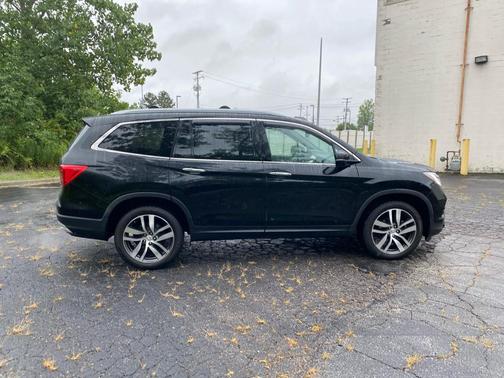 2017 Honda Pilot Elite