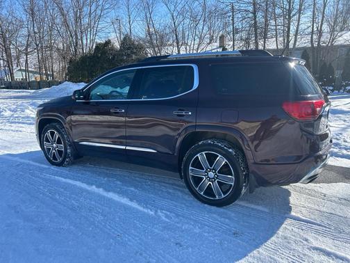 2017 GMC Acadia Denali