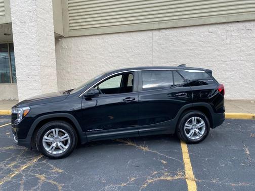 2023 GMC Terrain SLE