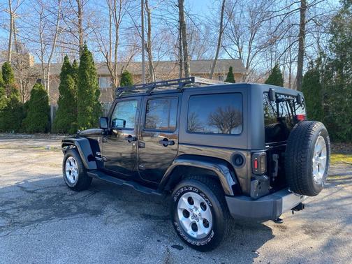 Black Clearcoat 2015 Jeep Wrangler Unlimited Sahara