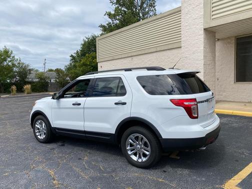 2015 Ford Explorer Base