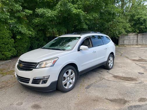 WHITE 2017 Chevrolet Traverse Premier