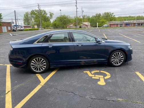 2017 Lincoln MKZ Base