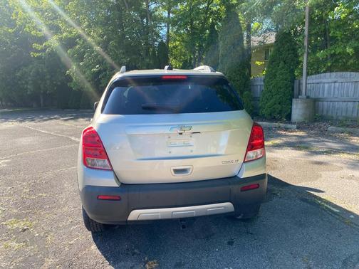 GOLD 2016 Chevrolet Trax LT