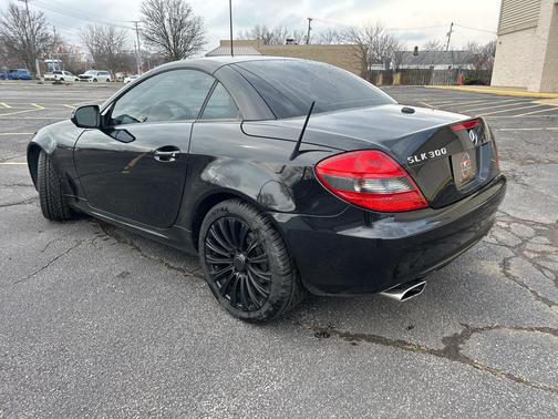 2009 Mercedes-Benz SLK-Class SLK300 Roadster