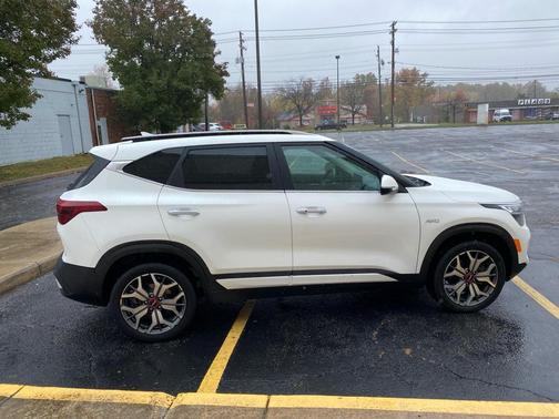 2022 Kia Seltos SX Turbo