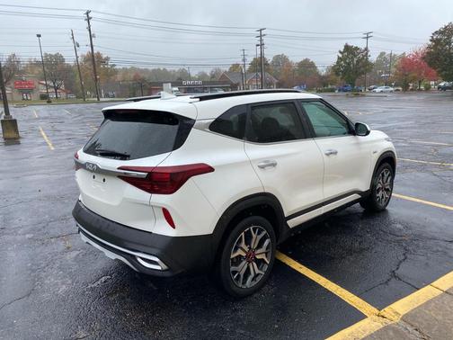 2022 Kia Seltos SX Turbo