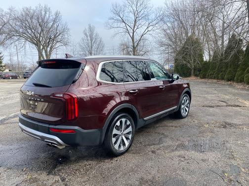 2022 Kia Telluride S