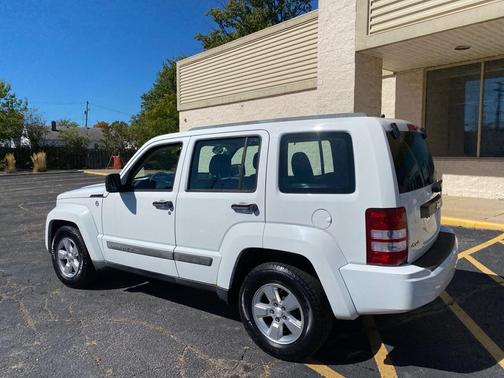 2011 Jeep Liberty Sport