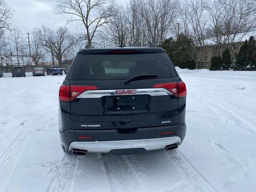 2018 GMC Acadia Denali
