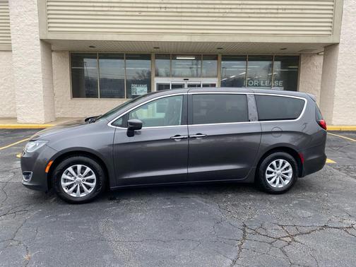 2019 Chrysler Pacifica Touring Plus