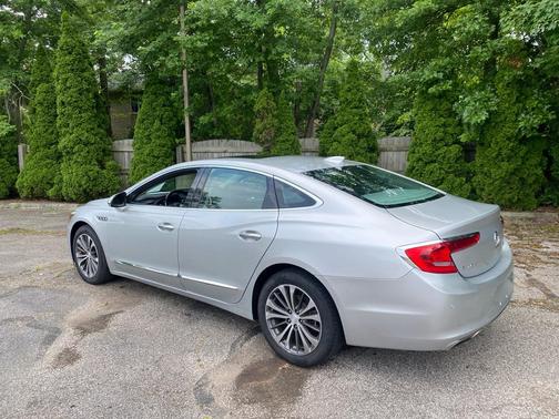 Quicksilver Metallic 2017 Buick LaCrosse Essence
