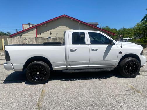Bright White Clearcoat 2017 RAM 1500 Express