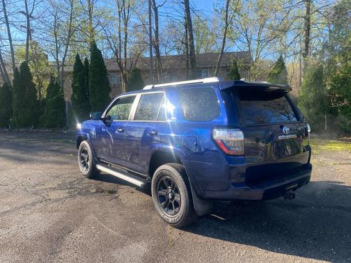Nautical Blue Metallic 2017 Toyota 4Runner SR5 Premium
