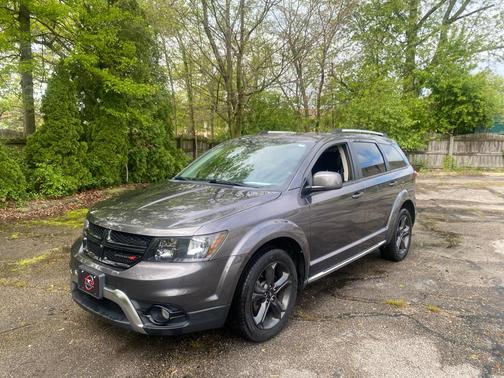 GREY 2018 Dodge Journey Crossroad