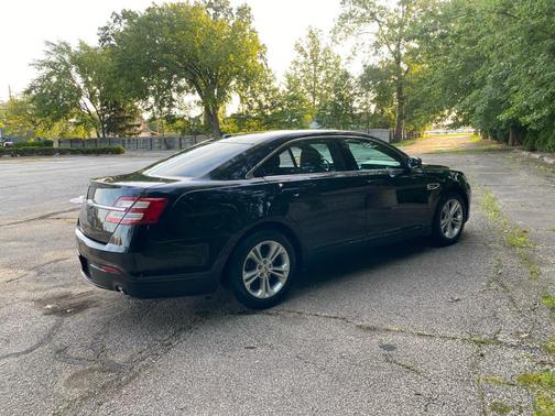GREY 2014 Ford Taurus SEL