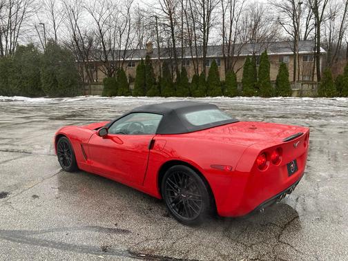 2005 Chevrolet Corvette Base