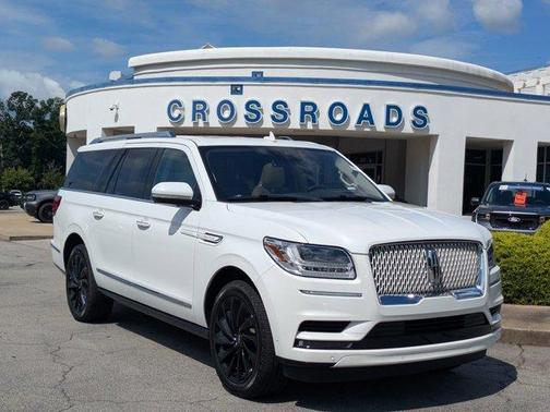 White 2020 Lincoln Navigator L Reserve