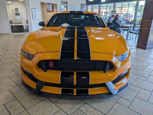 2018 Ford Shelby GT350 Base