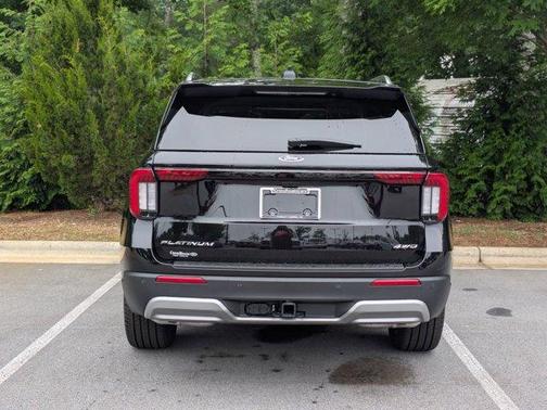 Agate Black Metallic 2026 Ford Explorer Platinum