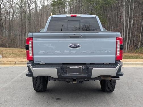 2024 Ford F-350 LARIAT SUPER DUTY