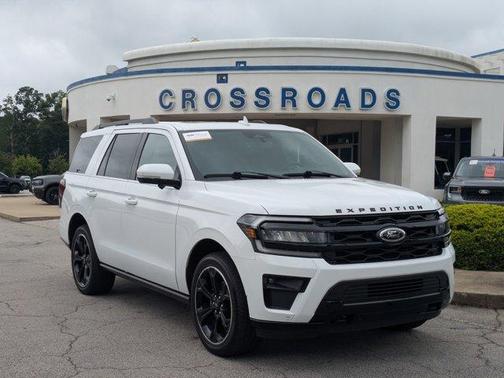 Oxford White 2023 Ford Expedition Limited