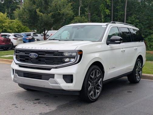 Star White 2026 Ford Expedition Platinum