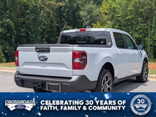 Space White Metallic 2026 Ford Maverick Lariat