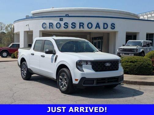 Oxford White 2026 Ford Maverick XLT