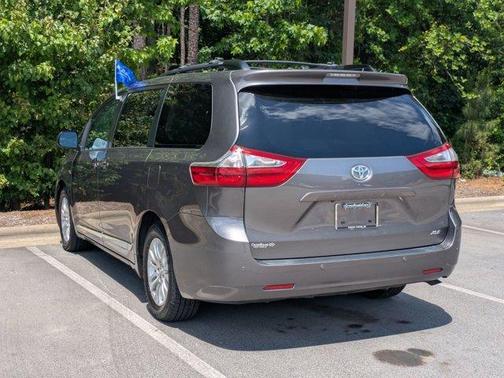 Predawn Gray Mica 2017 Toyota Sienna XLE Premium