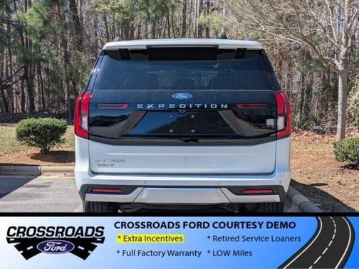 2025 Ford Expedition Platinum