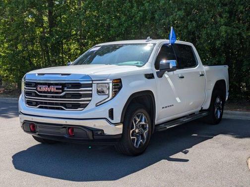 Summit White 2025 GMC Sierra 1500 SLT