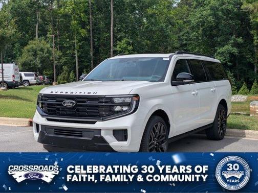 Star White 2026 Ford Expedition Max Platinum