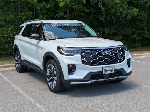 White Metallic 2026 Ford Explorer Platinum