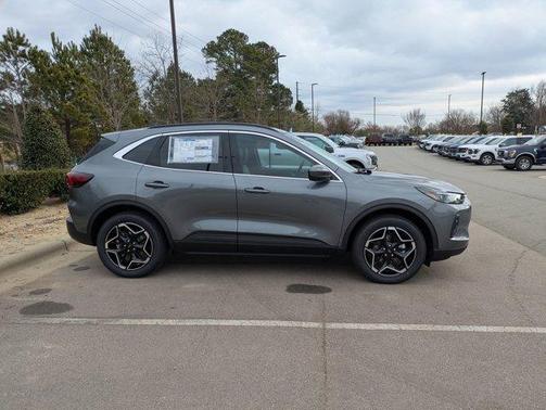 2026 Ford Escape Platinum