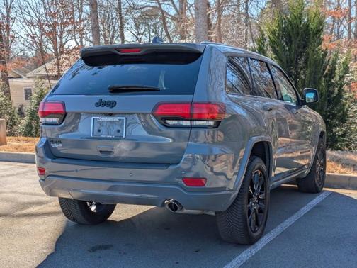 2021 Jeep Grand Cherokee LAREDO