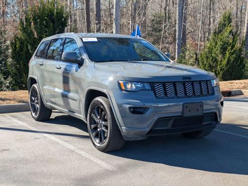 2021 Jeep Grand Cherokee LAREDO