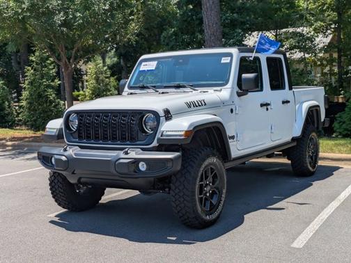 2024 Jeep Gladiator SPORT