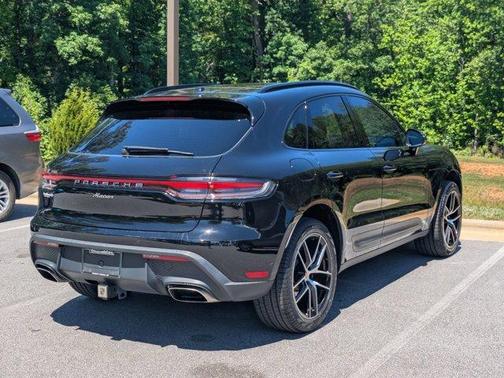 Jet Black Metallic 2023 Porsche Macan
