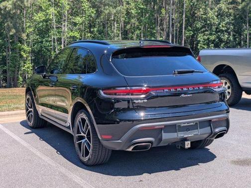 Jet Black Metallic 2023 Porsche Macan
